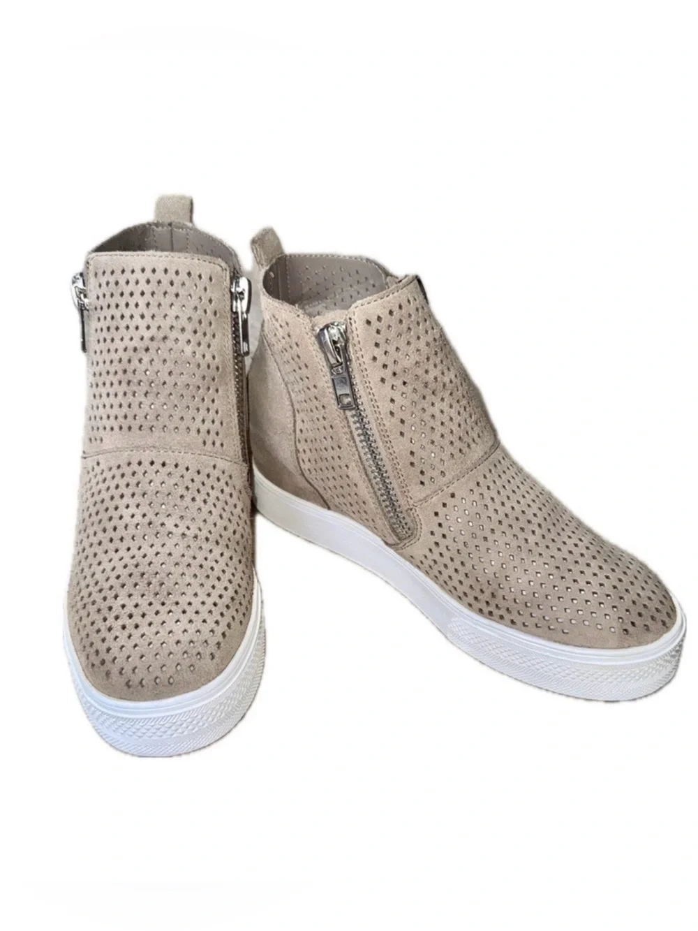 🥾🌿 STEVE MADDEN Wedgie-P Perforated Suede Wedge Sneakers Tan 8.5M